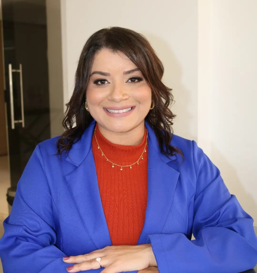 Escritora promove eventos e lança livro em Natal