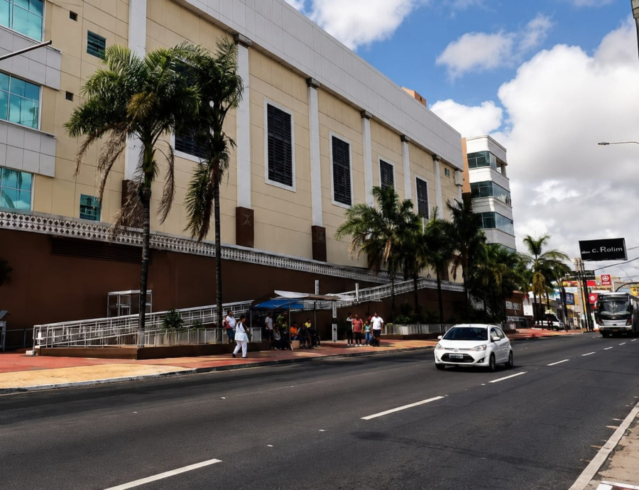 Parada de ônibus muda na Salgado Filho
